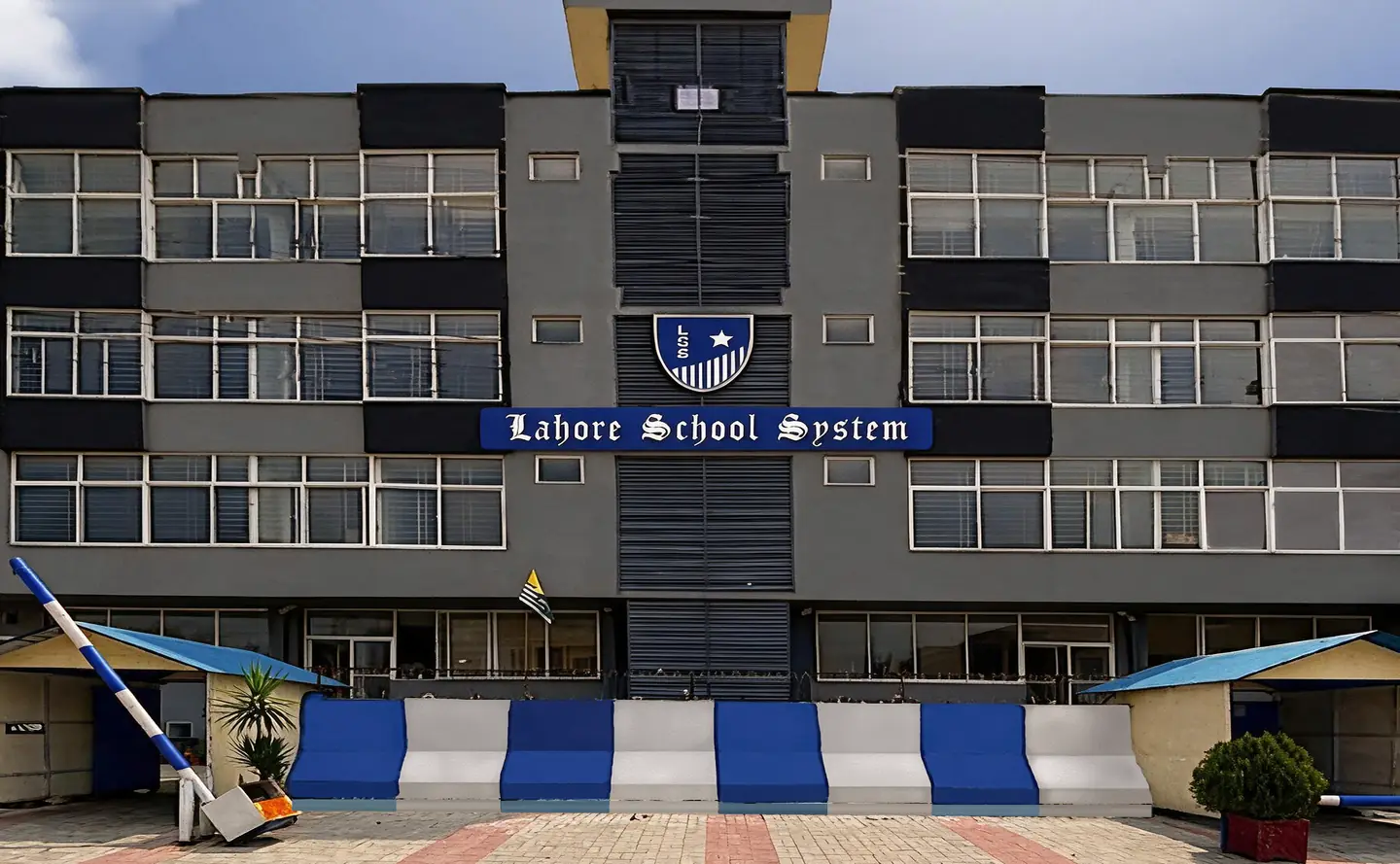 The Lahore School System building, Islamabad Campus